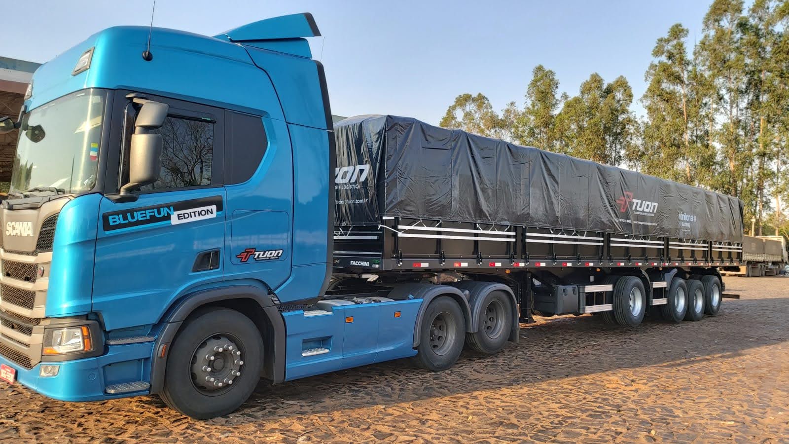 Scania R450 - Graneleiro 4 Eixos